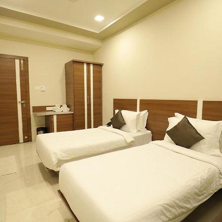 Highland Resort Lonavala Buitenkant foto