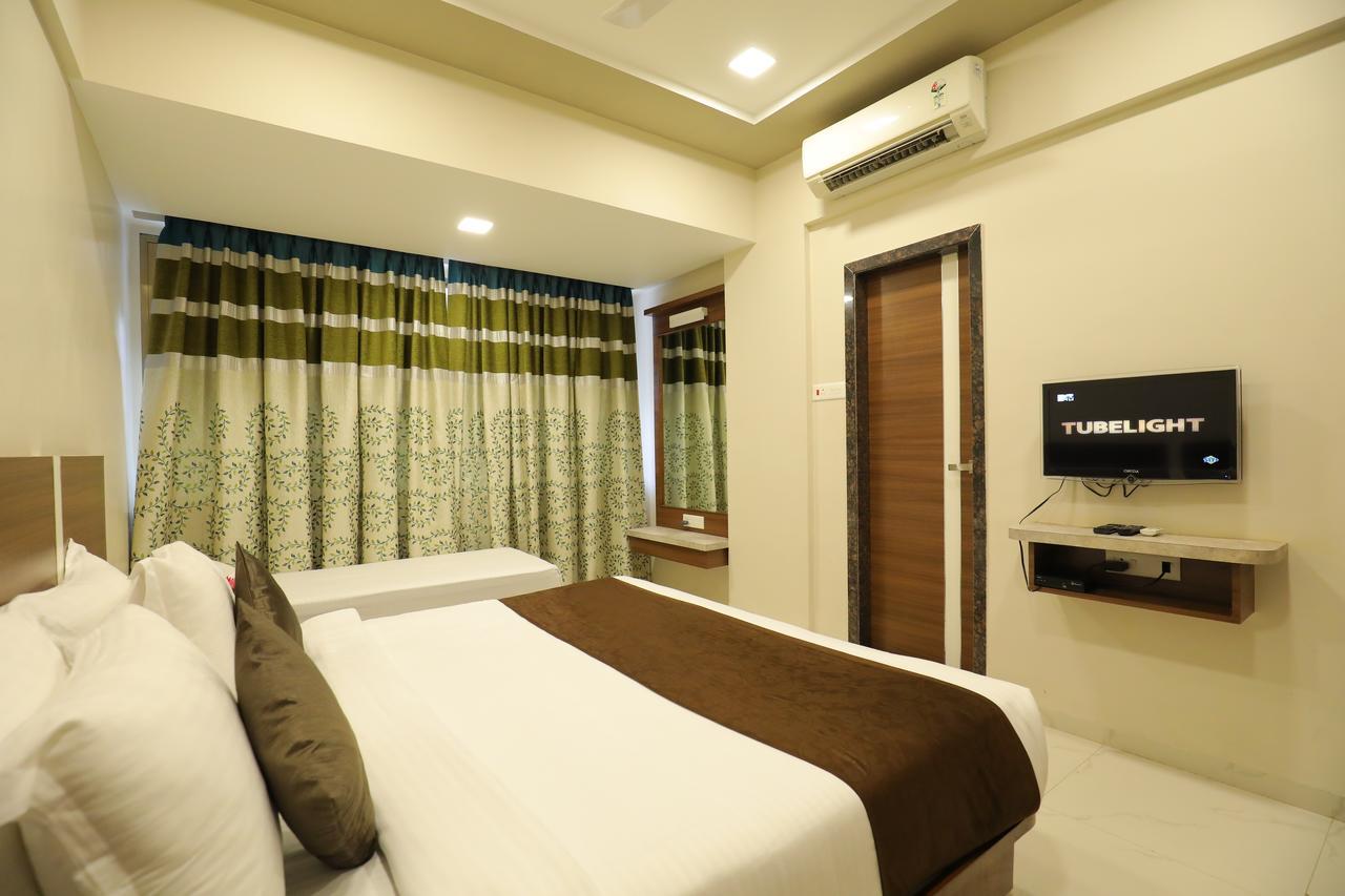 Highland Resort Lonavala Buitenkant foto