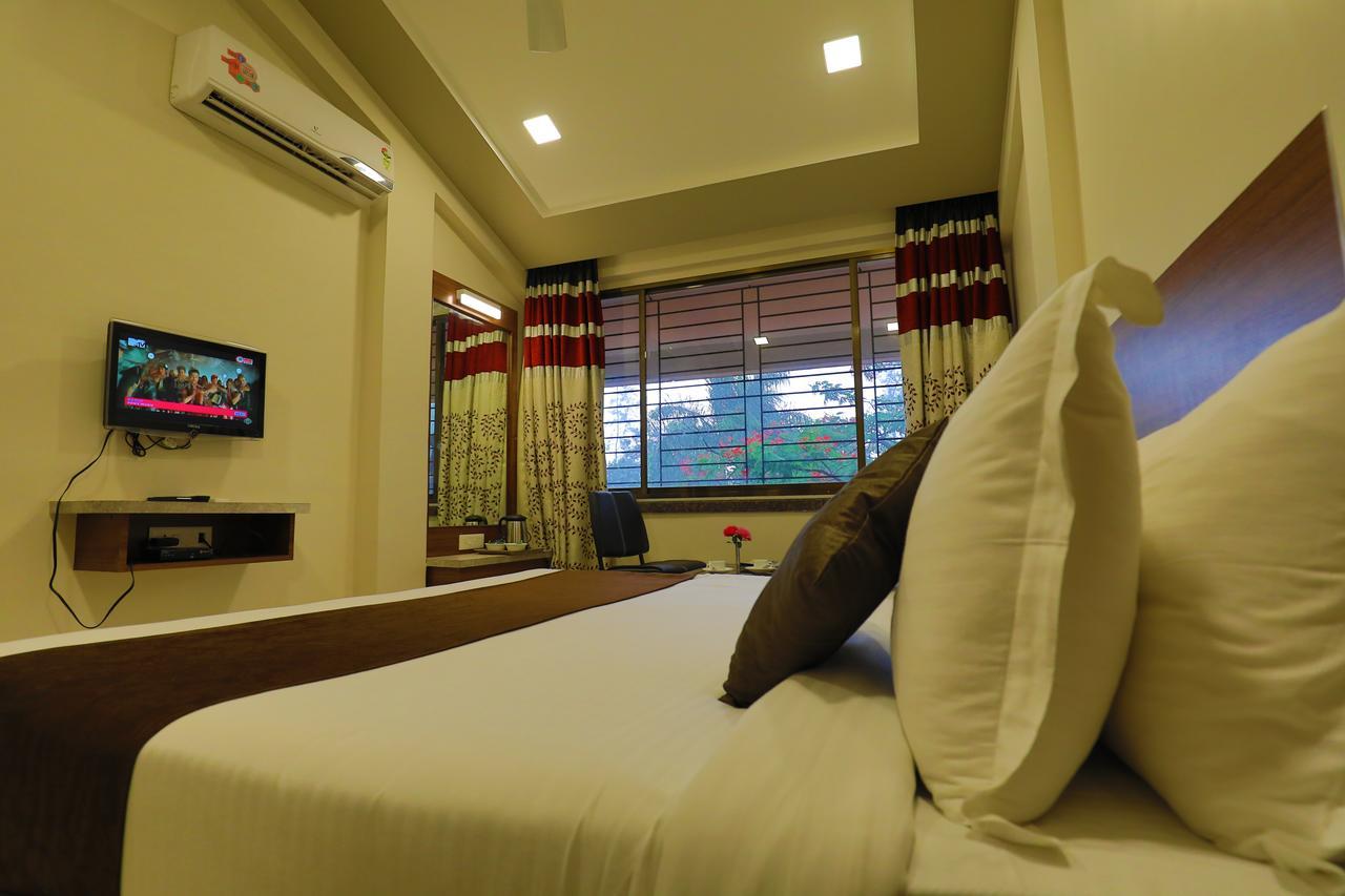 Highland Resort Lonavala Buitenkant foto